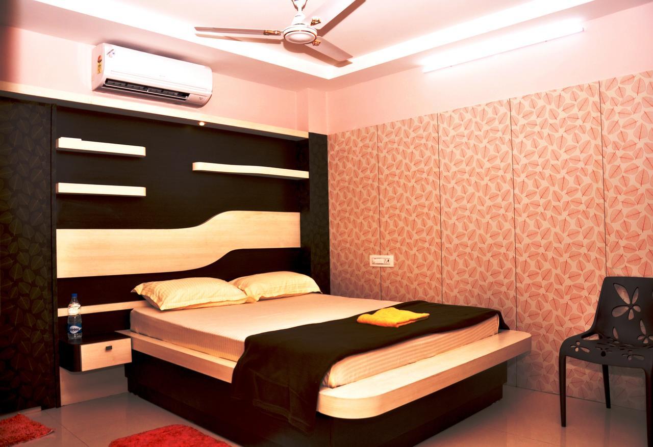 Hôtel Venky'S Delight à Rājahmundry Extérieur photo