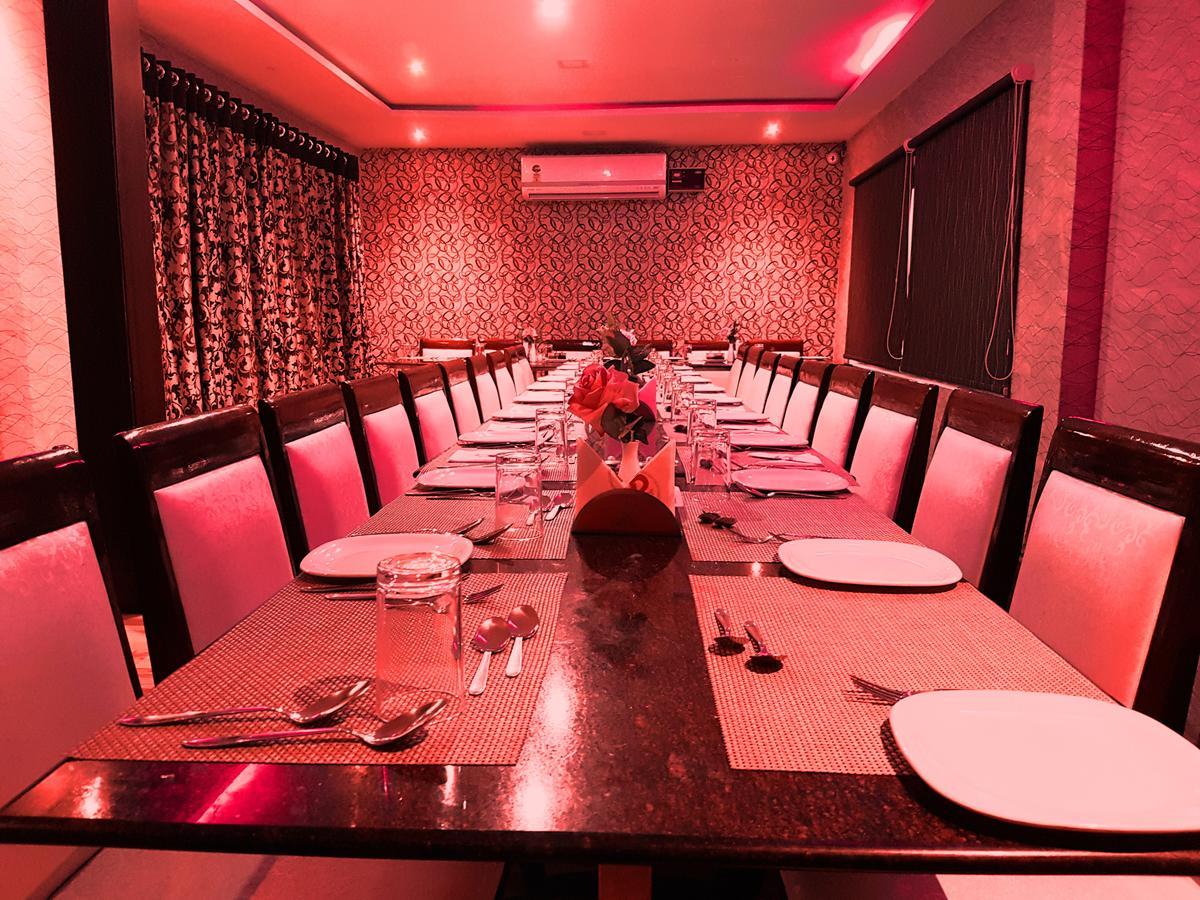 Hôtel Venky'S Delight à Rājahmundry Extérieur photo