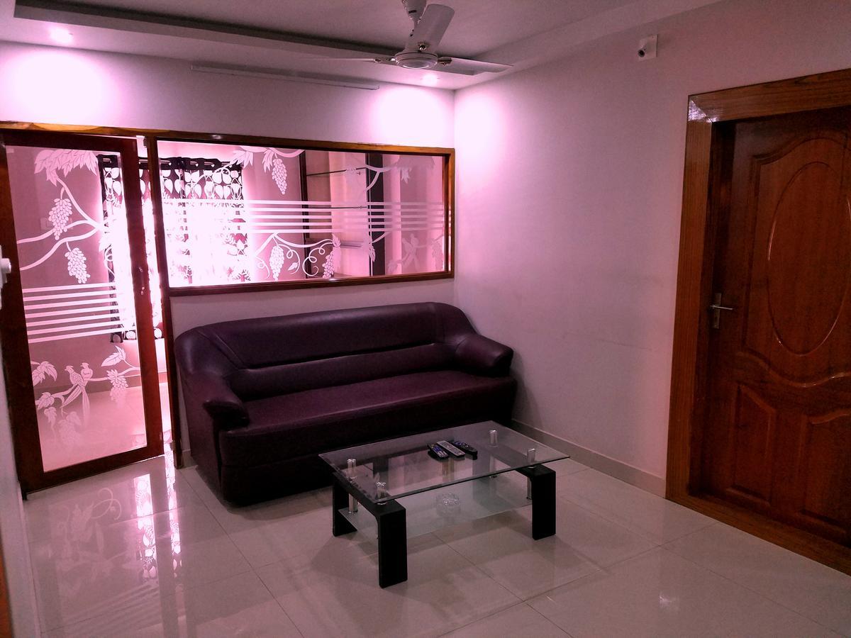 Hôtel Venky'S Delight à Rājahmundry Extérieur photo